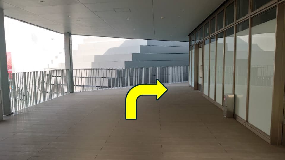EXPOサロンへのアクセス（階段利用）3