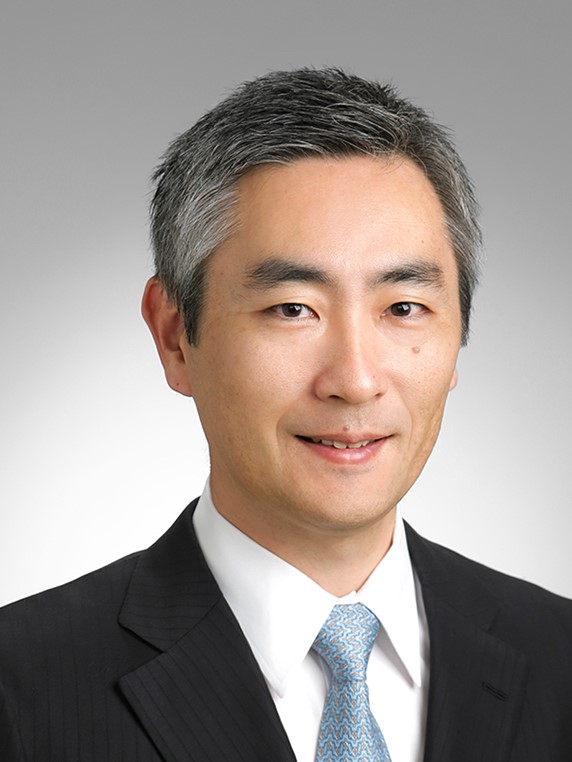 Yoshihiro J. Akashi