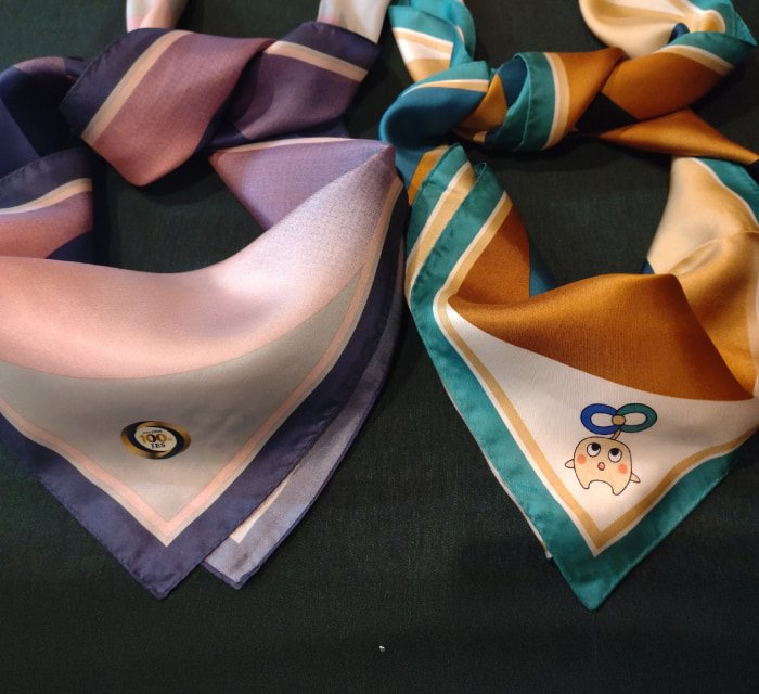 日本内分泌学会 創設100周年記念アイテム：横浜織スカーフ