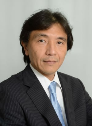 会長：東 治人写真