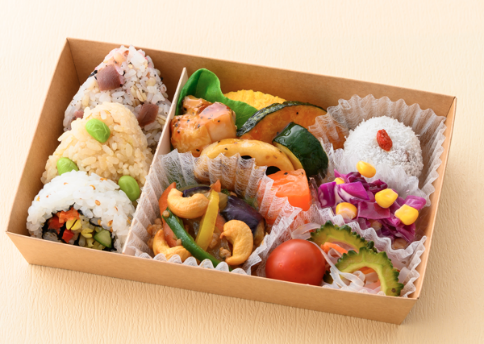 芝寿司　初夏の野菜たっぷり弁当